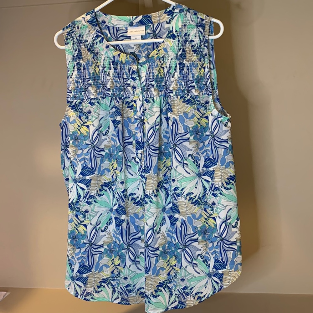 Liz Claiborne Sleeveless Floral Blouse